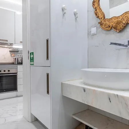 Cozy & Lovely W/ Patio By Lovelystay Apartment