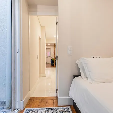 Apartment Cozy & Lovely W/ Patio By Lovelystay Lisbon
